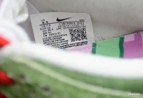 Dunk CW7093-601 Nike low"strawberry cough" SB 0606